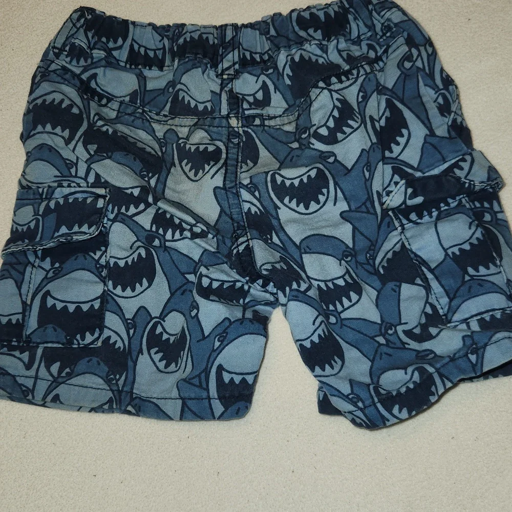 Garanimals Shark Print Kids Shorts, 2T - Picture 5 of 5